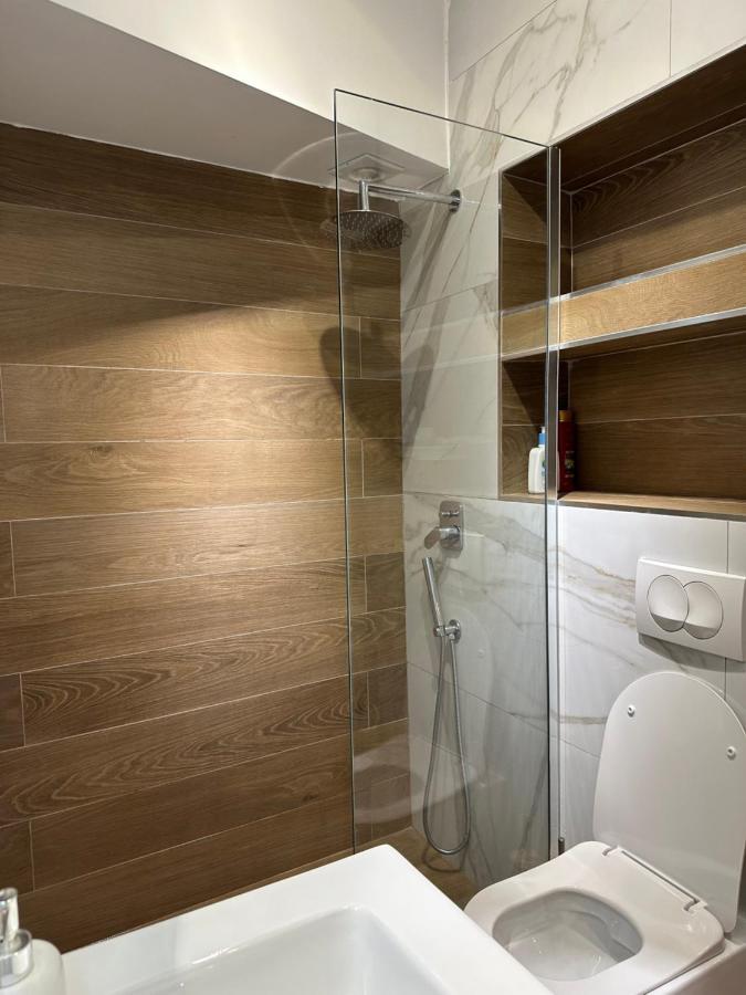 4Seasonsgea , Deluxe Studio , City Centre , Τίρανα Εξωτερικό φωτογραφία